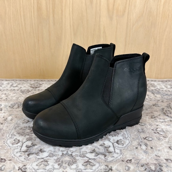 Sorel Evie Pull On Booties - Picture 2 of 15